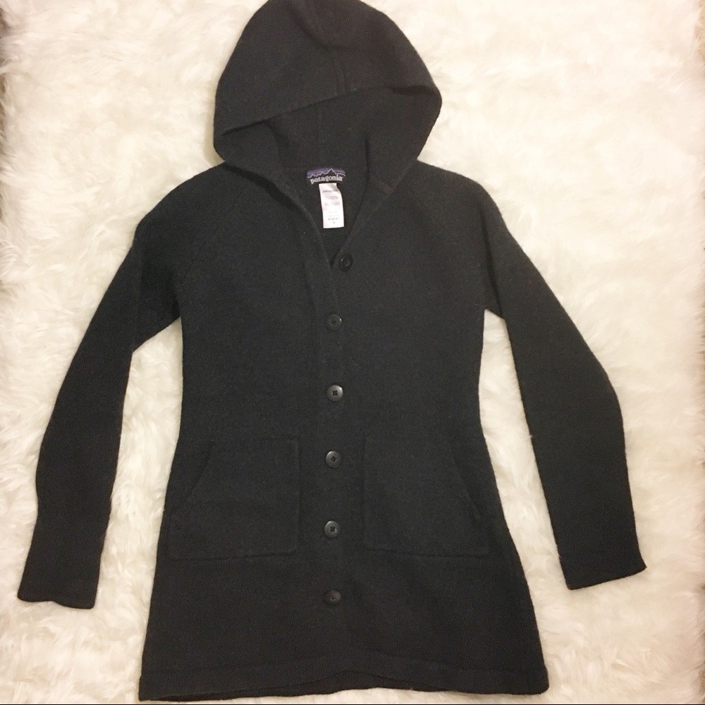 Patagonia Fitted Wool Black Hooded Button Sweater